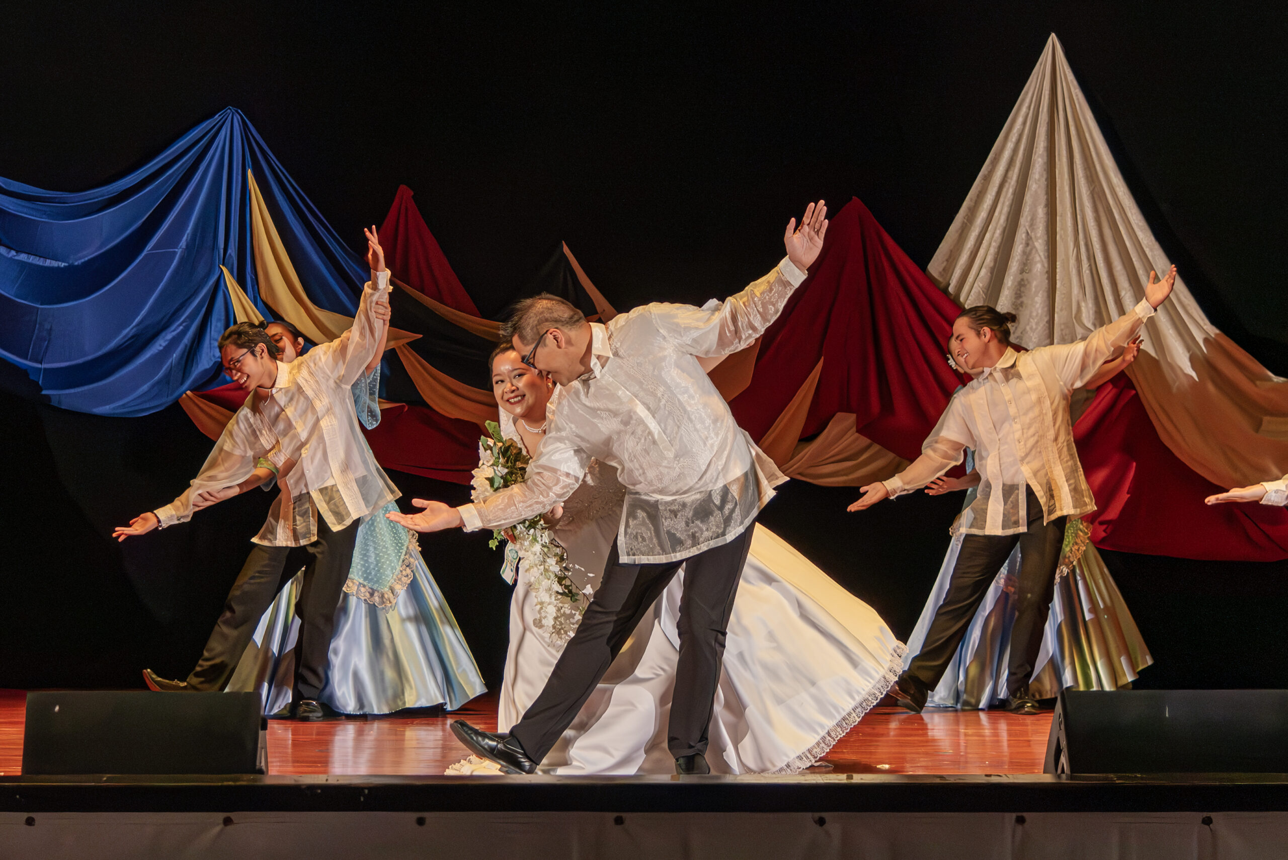Pilipino traditional dancers performing
